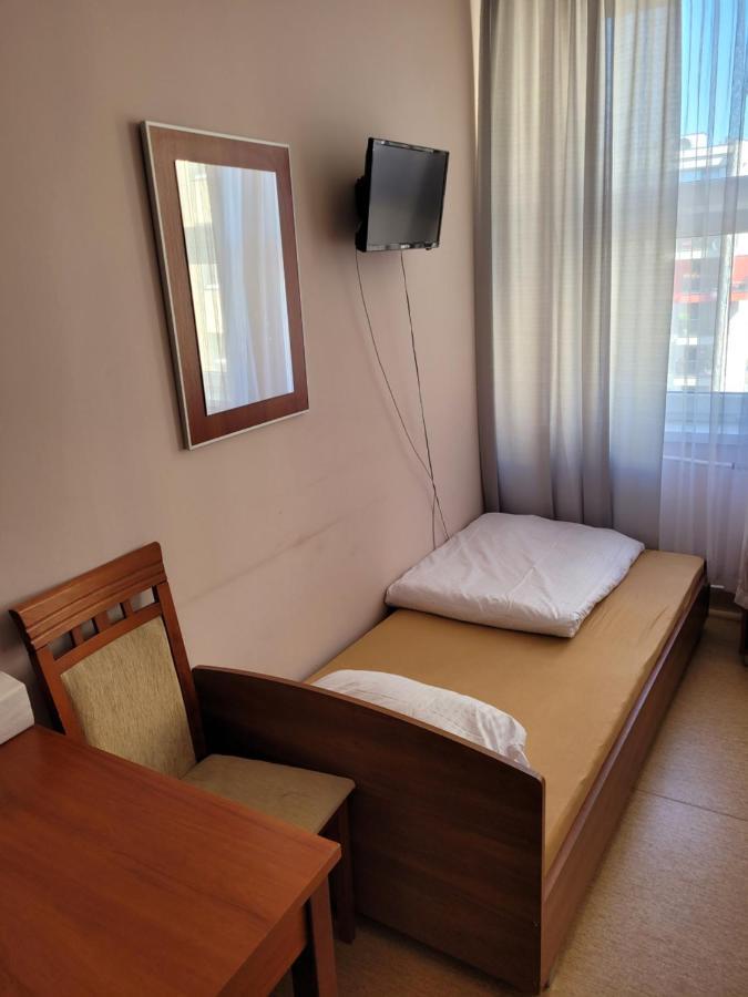 Dom Opieki Nestor Hotel Varsovia Exterior foto